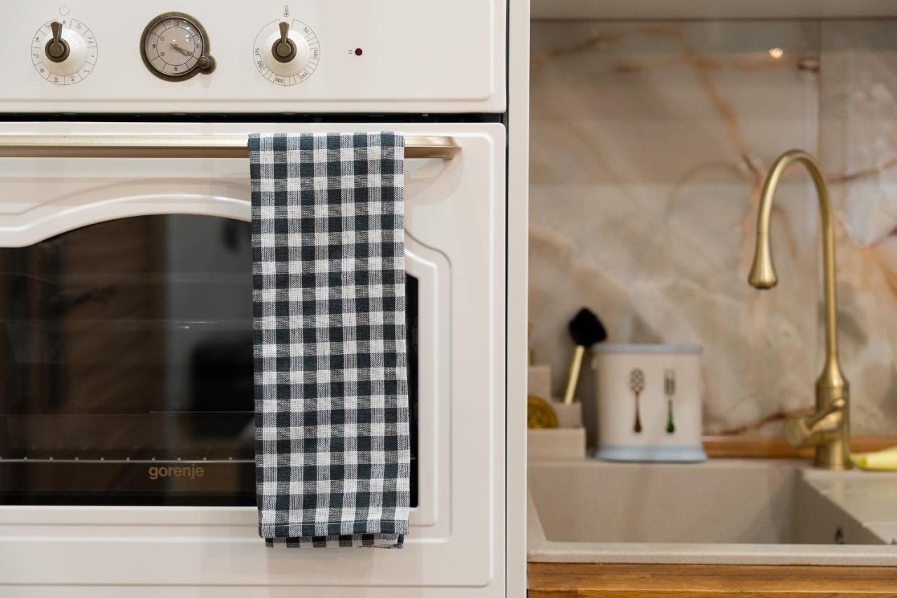 Apartament Zloty Jelonek - 4 Osobowy Na Placu Ratuszowym - Space Apart Jelenia Góra Exteriör bild