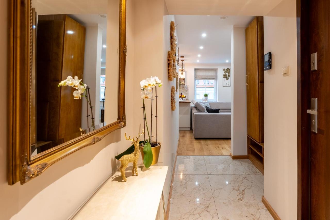Apartament Zloty Jelonek - 4 Osobowy Na Placu Ratuszowym - Space Apart Jelenia Góra Exteriör bild