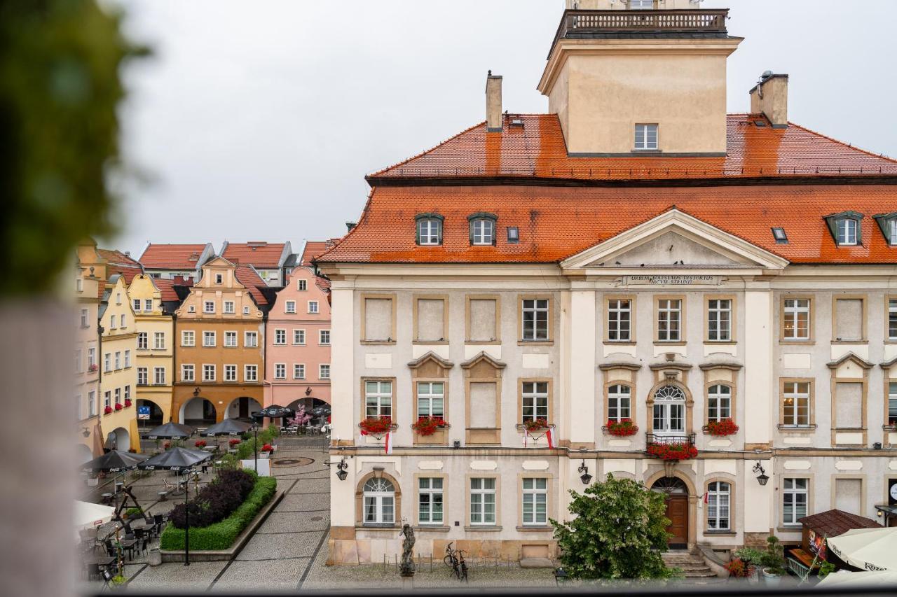 Apartament Zloty Jelonek - 4 Osobowy Na Placu Ratuszowym - Space Apart Jelenia Góra Exteriör bild